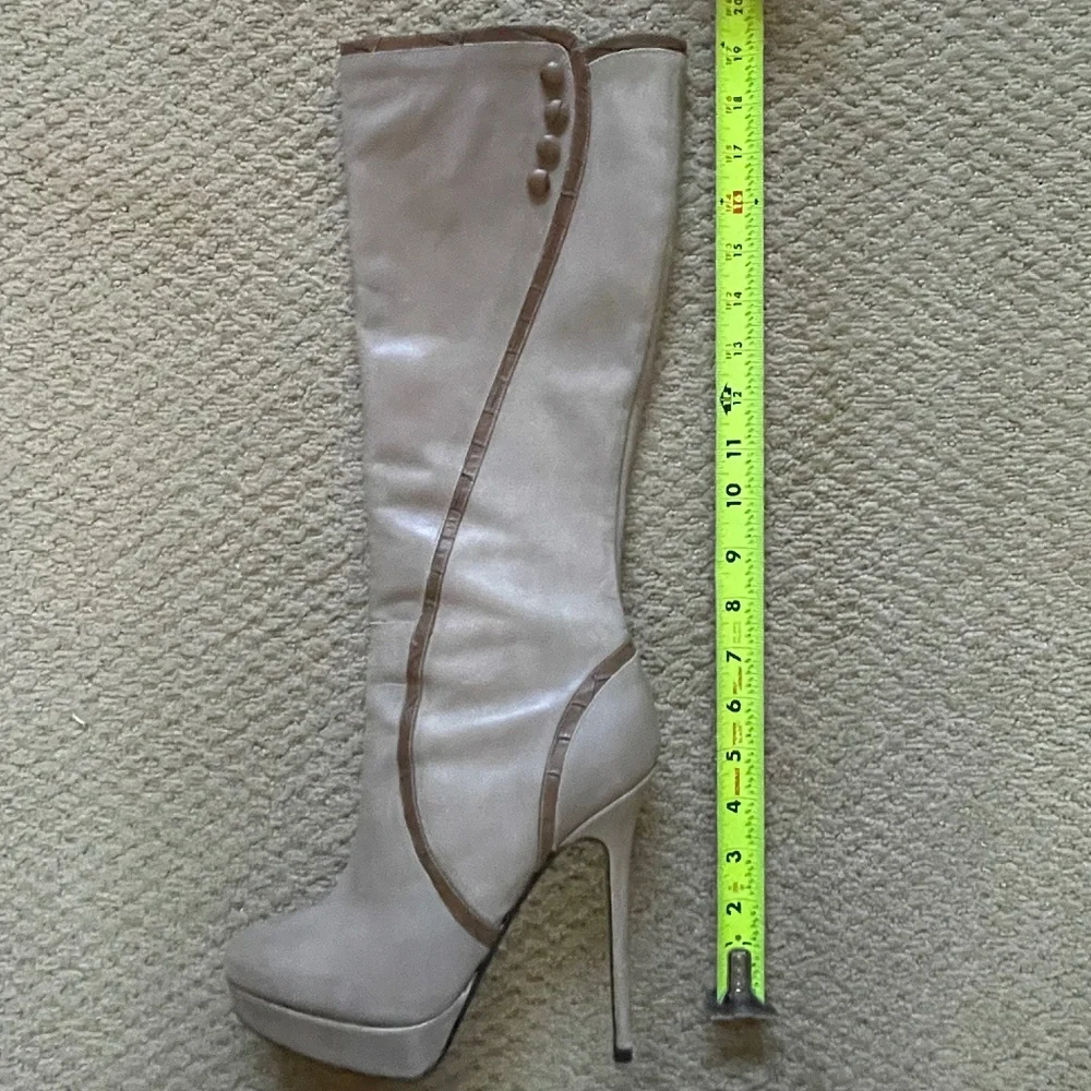 Sexy Lisa Pliner Taupe Knee High Leather Boots (8) - Picture 8 of 8